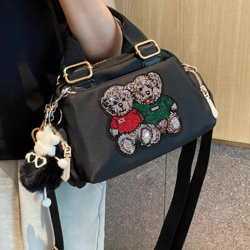 2025 New Fashion Women Handbag Summer Multi Pocket Shoulder Bag Waterproof Oxford Rhinestone Bear Sac