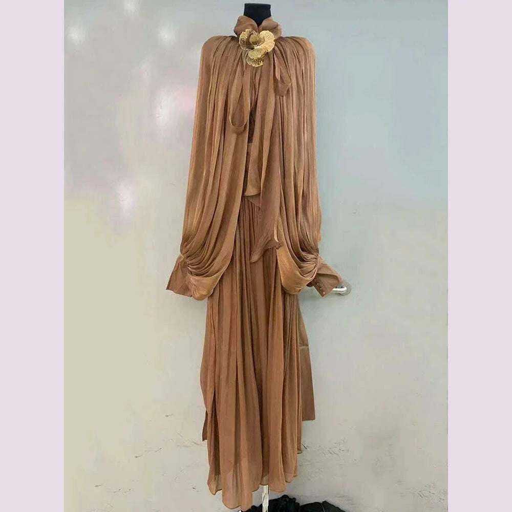Spring 2025 women's vintage satin lanterny-sleeved sexy long dress with a leaky back, fashionable drape loose pleated skirt
