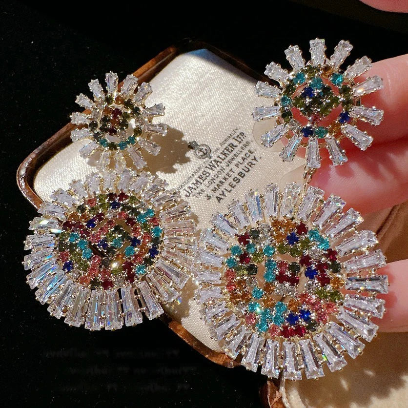 Chrysanthemum Flower Zircon Earrings Square Sugar Copper Plated Design Luxury Embossed Artificial Shell Beads Flower Earrings