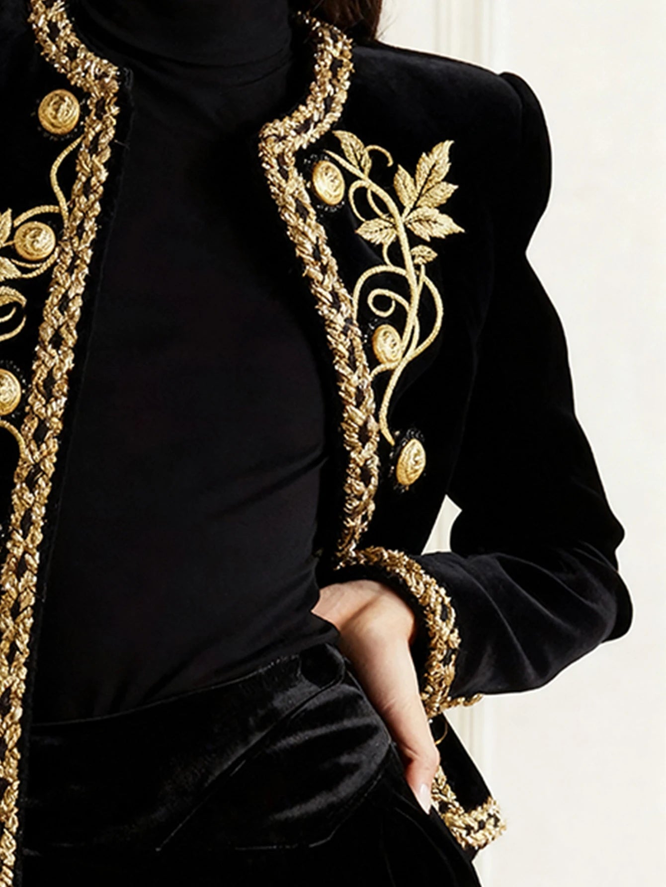 Modigirl Woman Fall Winter Gold Embroidered Jackets 2025 New Velvet Long Sleeve Round Neck Button Christmas Holiday Ladies Coat