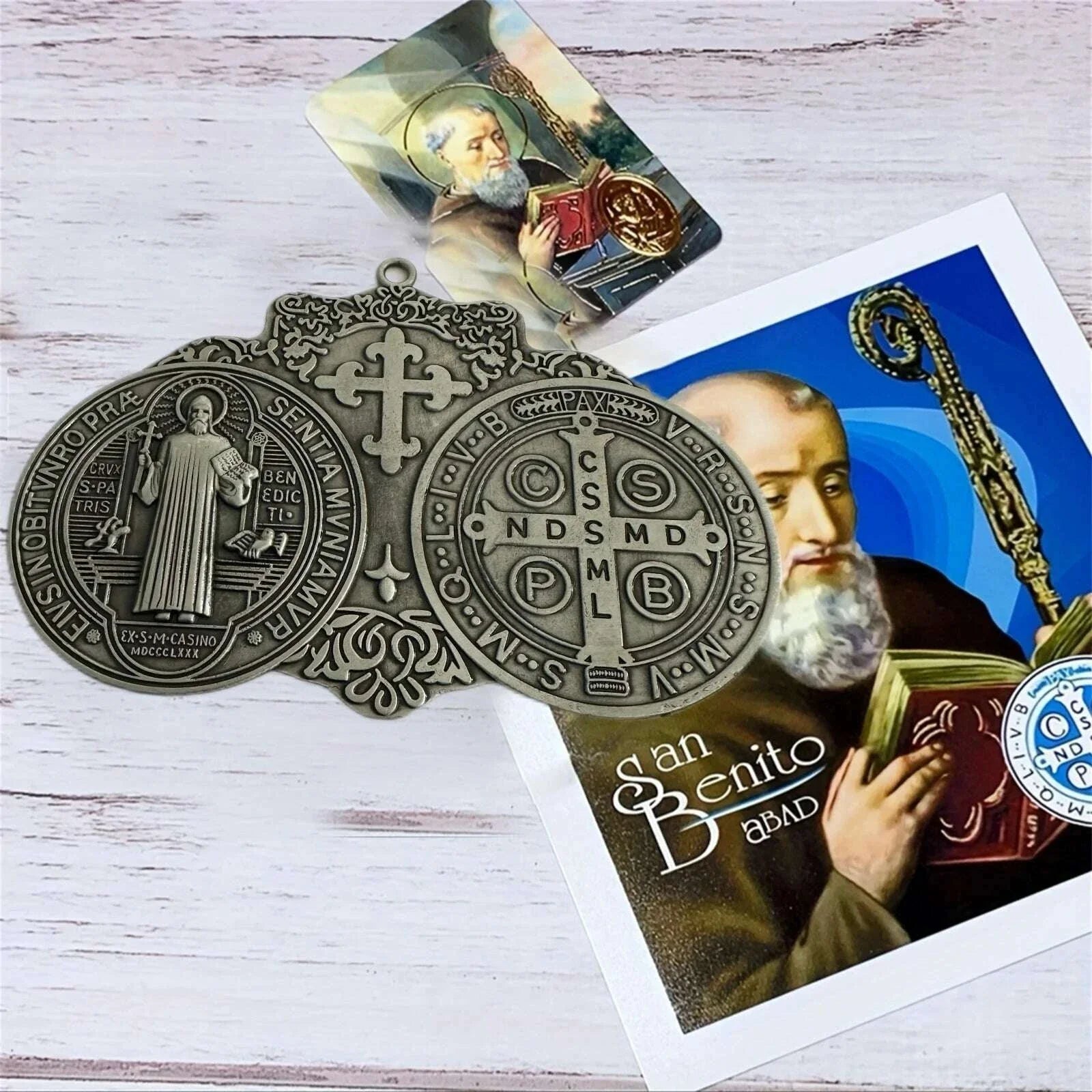 EXTRA LARGE 5.7X4 INCH ST BENEDICT CROSS MEDAL VINTAGE BRASS TONE FINISH FOR WALL OR DESK DISPLAY/MEDALLA DE SAN BENITO