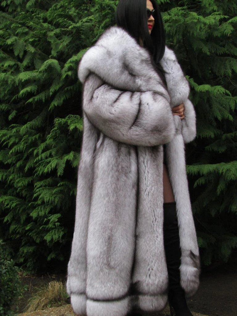 Winter Fashion Fomen's Fur Coat Long Hooded Women's Thick Thermal Coat Fluffy Faux Fox Fur Coat