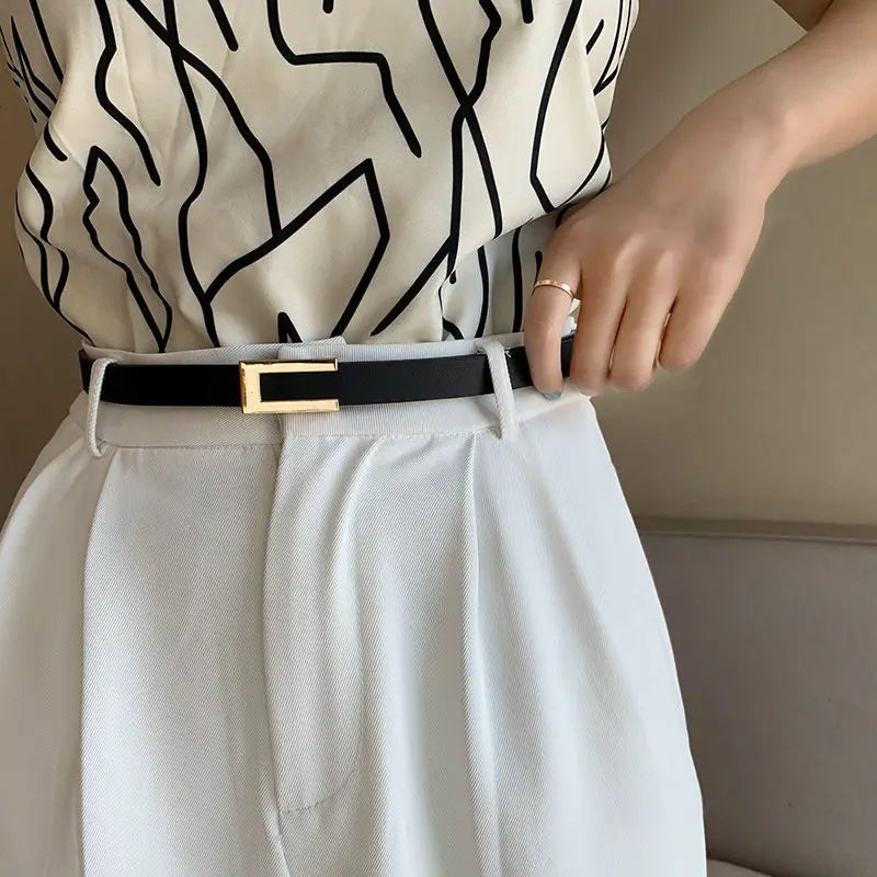 1pc of suit with a slim waistband for women's versatile decoration. A fashionable black belt with a dress, sweater, waist up