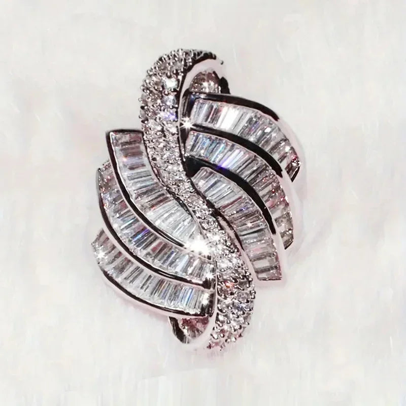 CAOSHI Hyperbole Geometric Women Rings Full Paved Sparkling CZ Stone Luxury Wedding Accessories Cocktail Party Trendy Jewelry