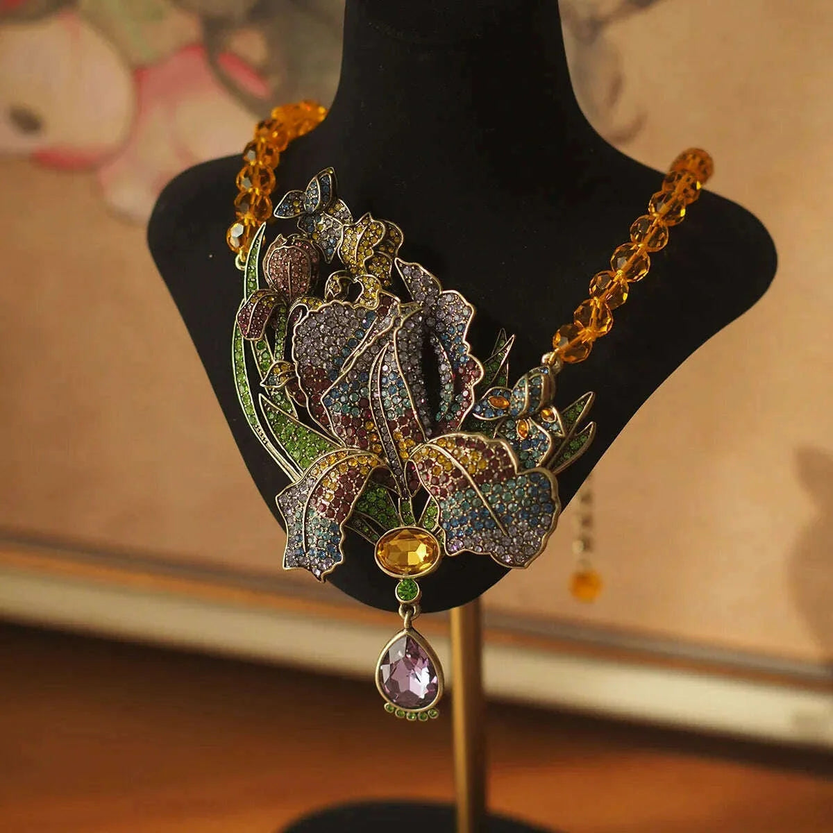 Gao Ding, A Well-known Designer in Europe and America, with The Same Heavy Industry Luxury Inlaid Colorful Crystal Necklace