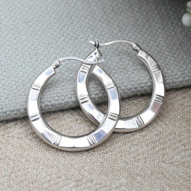 Vintage Silver Color Hoops Earrings Woman Circle Carving Party Daily Wear - Kimlud