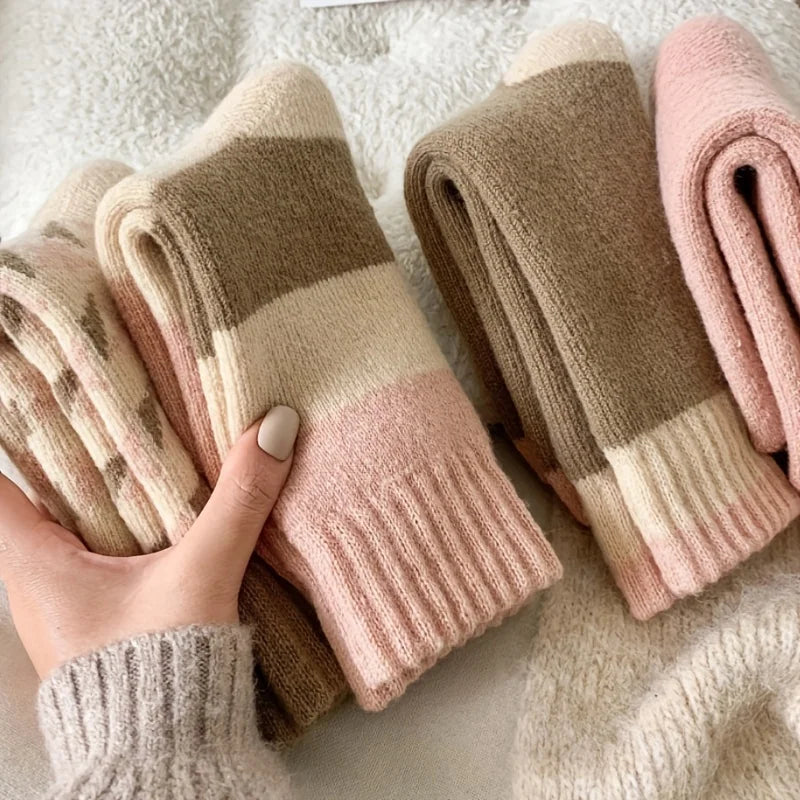 6Pcs (3 Pairs Mixed Colors) Thick Socks, One Size Fits All, Women's Autumn and Winter Mid-Calf Socks, Trendy Style, Winter High-Top Fleece-Lined Thickened Warm Solid Color Terry Long Socks - Kimlud