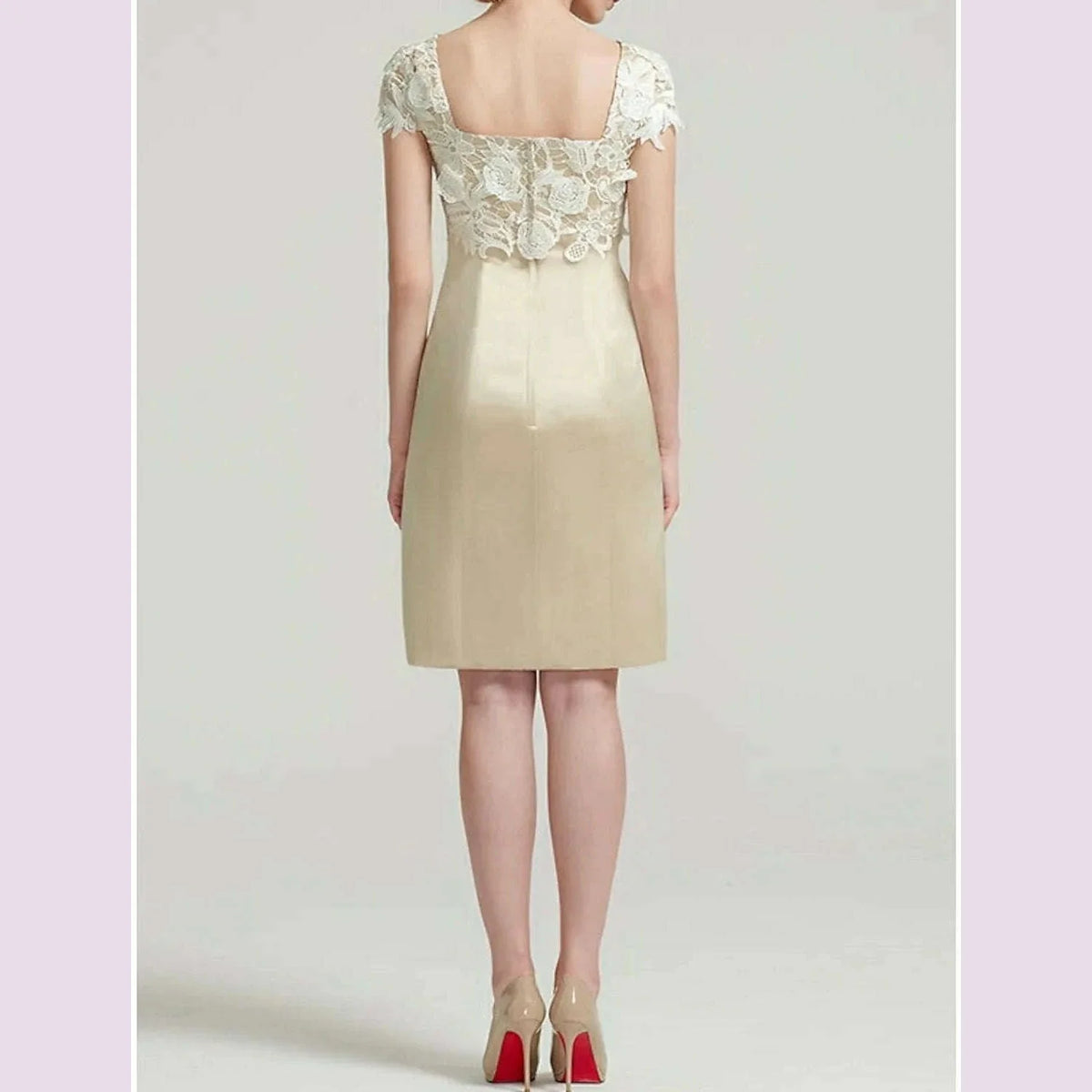 2025 Champagne Sheath Mother of the Bride Dress With Jacket Jewel Lace Appliques Knee Length Satin Wedding Guest Party Gowns