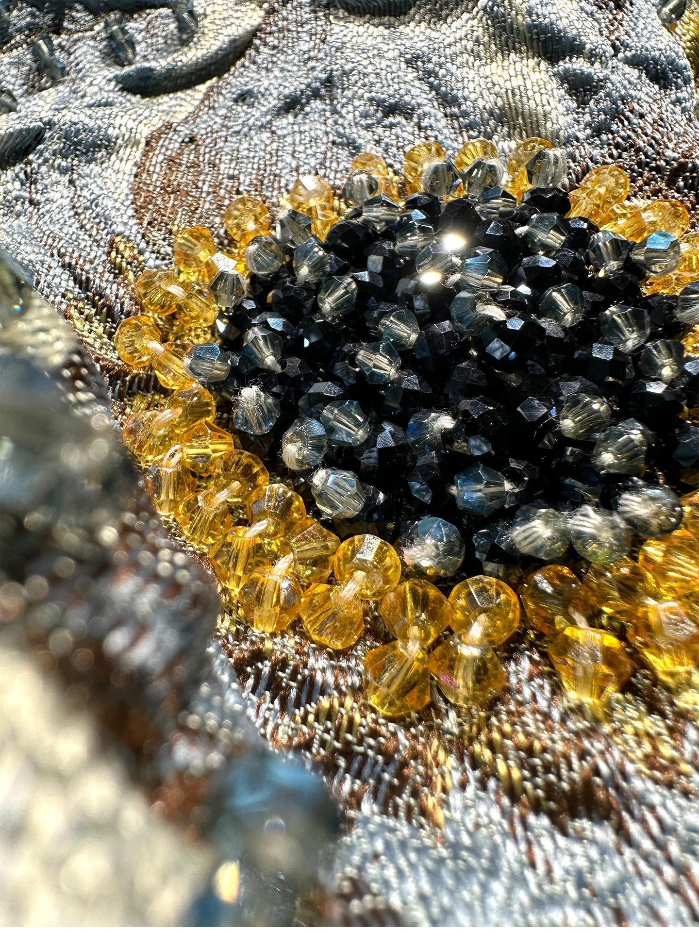 2025 Luxury Girls Vintage Embroidery Jacket Women Floral Beading Long Coat Wide Waisted O-neck Outwear Trench 2/3 Sleeves