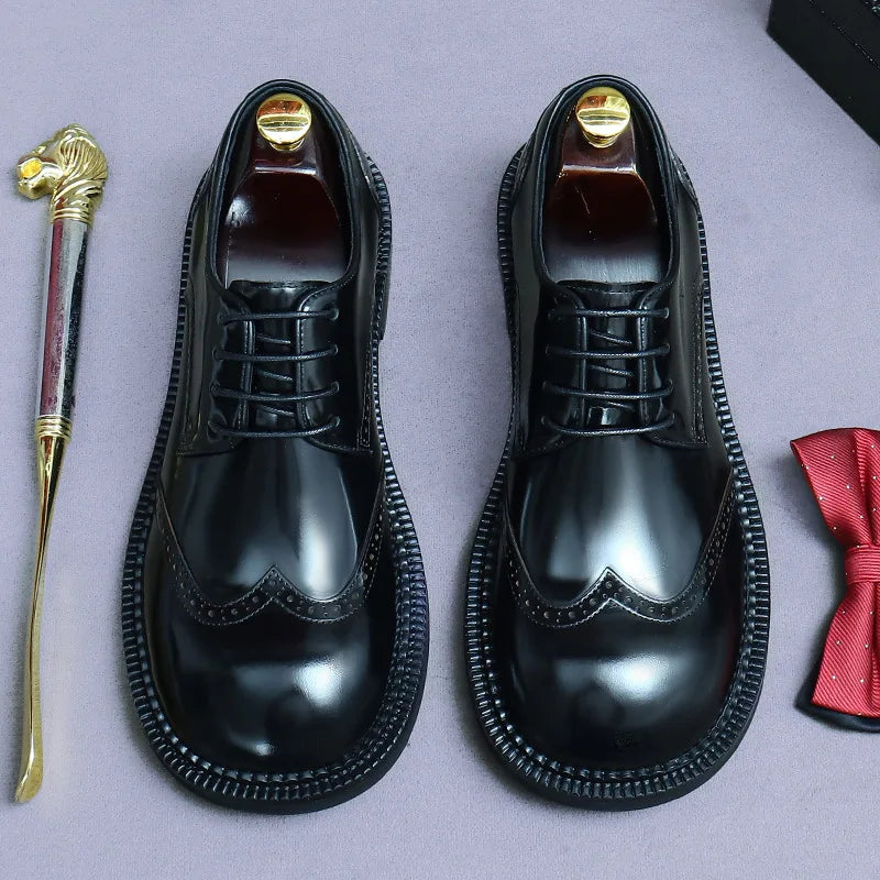 Retro Mens Dress Brogues Shoes Luxury Genuine Leather Round Toe Handmade Fashion Flat Brown Black Wedding Social Shoes Man