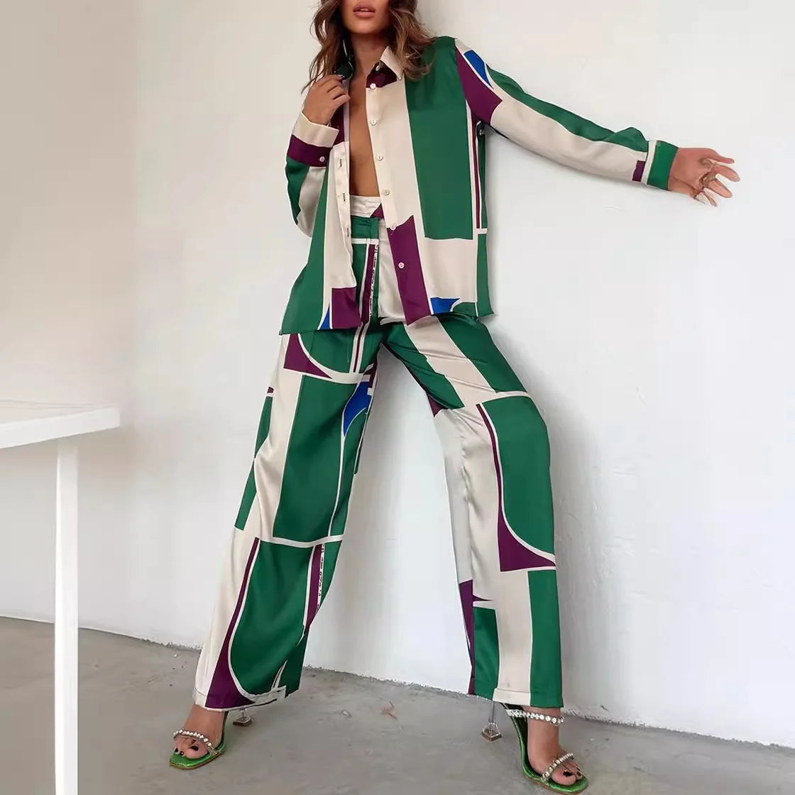 Spring New Two Piece Sets African Sets For Women New African Print Elastic Baggy Pants Rock Style Famous Suit Lady Outfits