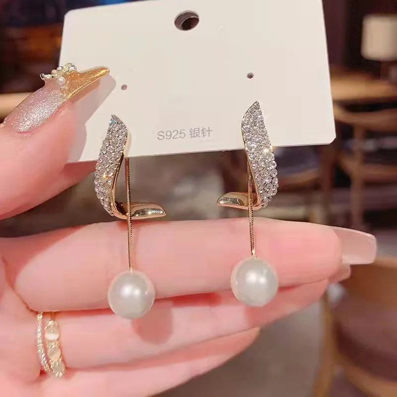 New Classic Elegant Imitation Pearl Dangle Earrings For Women Crystal Long Tassel Exquisite Drop Earring Wedding Jewelry...