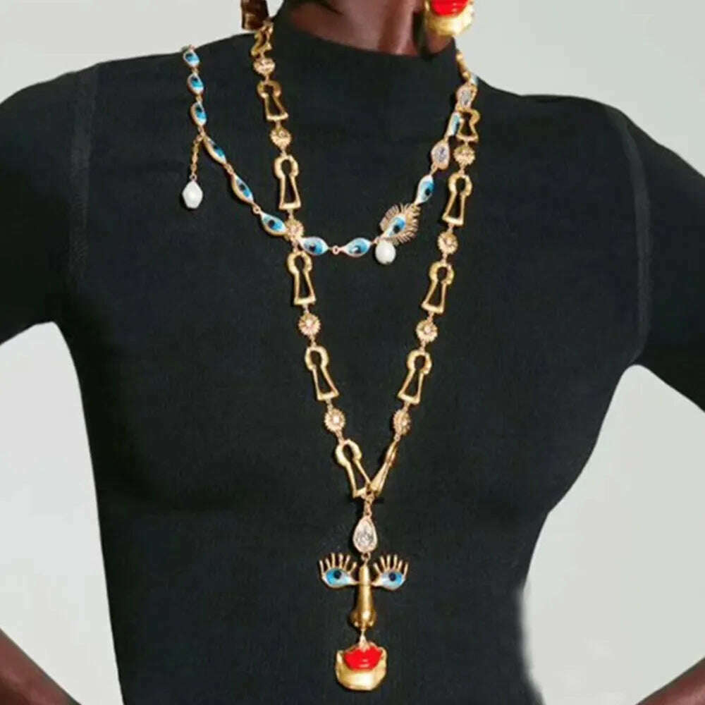Baroque Style Metal Eyes With Red Lips Pendant Necklace Jewelry For Women Vintage Ethnic Unique Statement Necklace