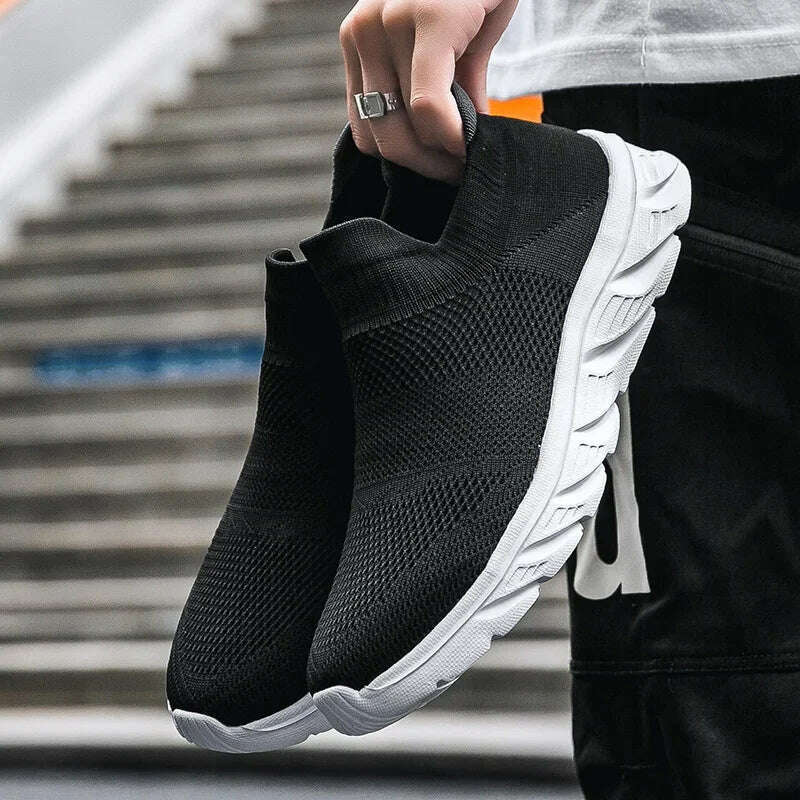 Breathable Men Casual Shoes Lightweight Male Vulcanized Shoes Outdoor Platform Men's Loafers Soft Mesh Flats Non-slip Sneakers