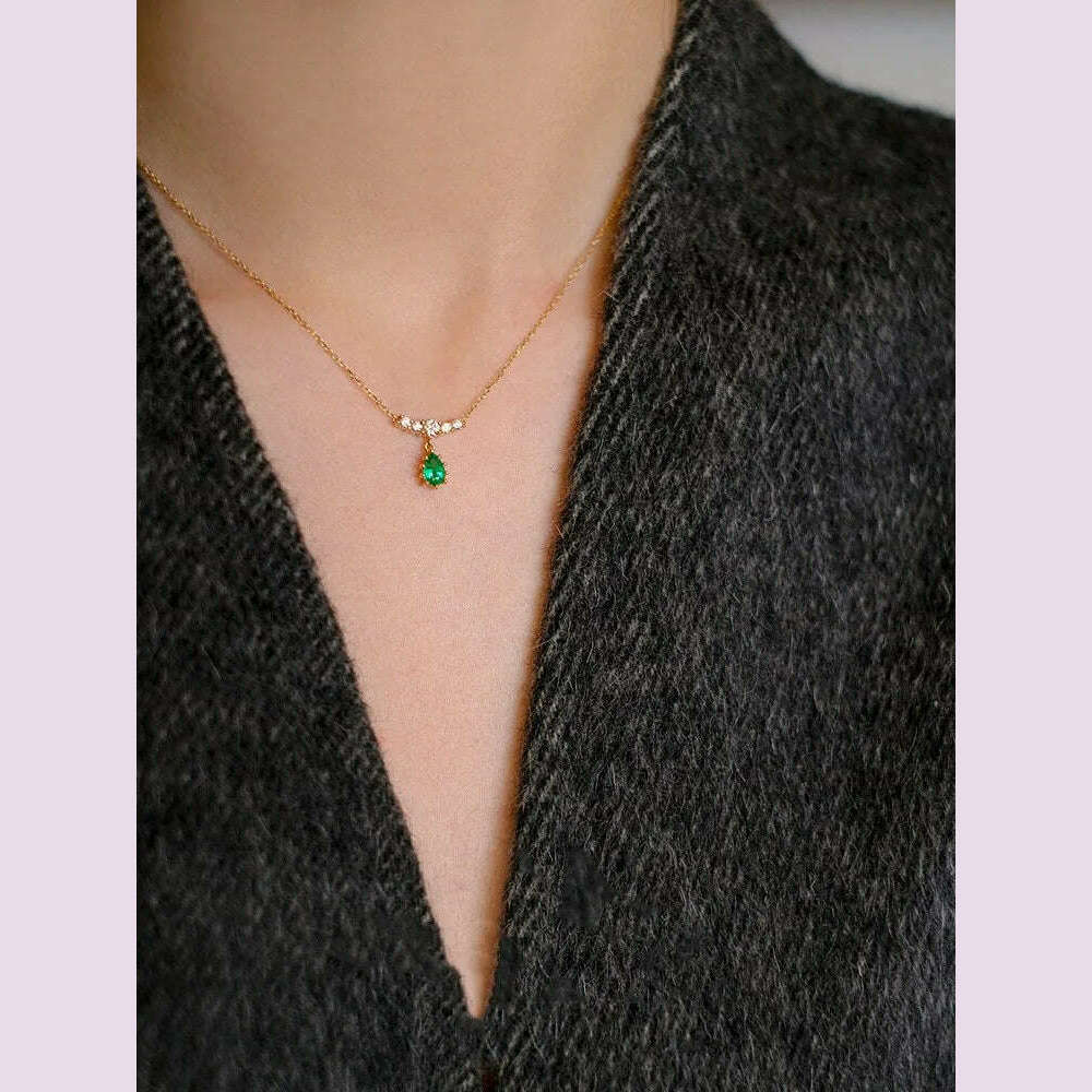 CCFJOYAS 925 Sterling Silver Emerald Water Drop shaped Pendant Necklace for Women Retro Light Luxury Clavicle Chain Best Gift