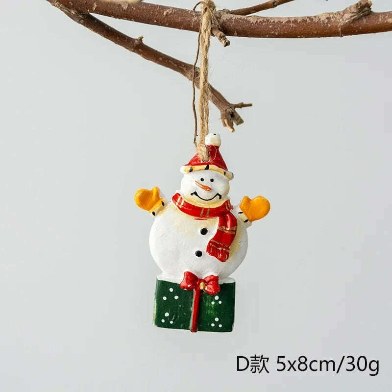 Christmas Decoration Crafts Small Resin Pendant Cute Horse Reindeer Pattern Design Xmas Tree Pendant Christmas Tree Decorations