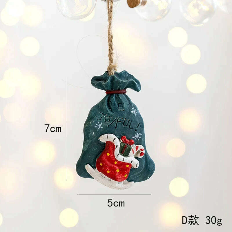 Christmas Decoration Crafts Small Resin Pendant Cute Horse Reindeer Pattern Design Xmas Tree Pendant Christmas Tree Decorations