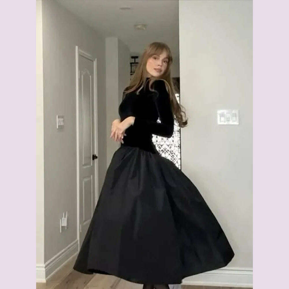 Elegant Velvet Patchwork Pleated Hem Black Maxi Dress Chic Mock Turtleneck Full Sleeve A-line Robes 2024 Winter Lady Party Gowns