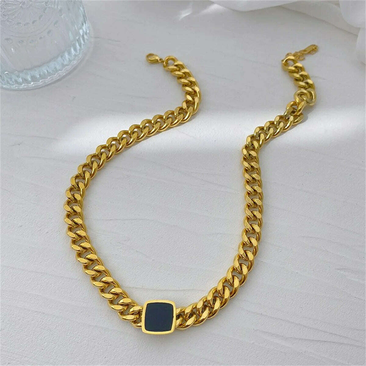 Fashion Jewelry Personalized and Exaggerated Titanium Steel Thick Chain Necklace Versatile Black Square Pendant For Women