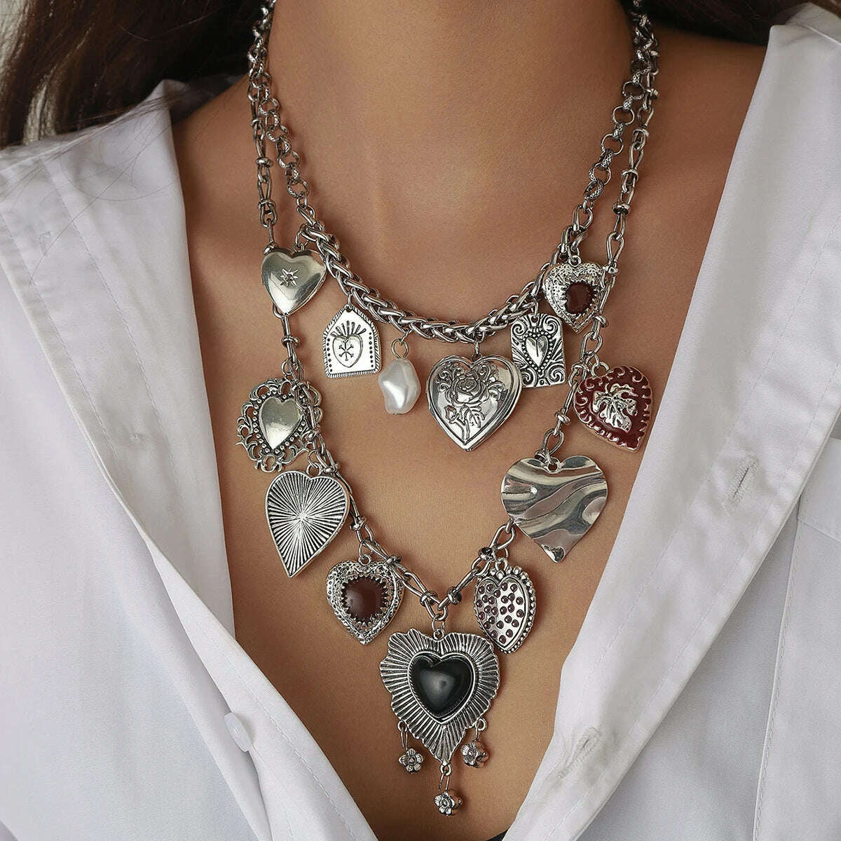Fashion Punk Metal Heart Pendant Necklaces for Women Vintage Double Layered Choker Chain Necklaces Luxury Party Jewelry Gifts
