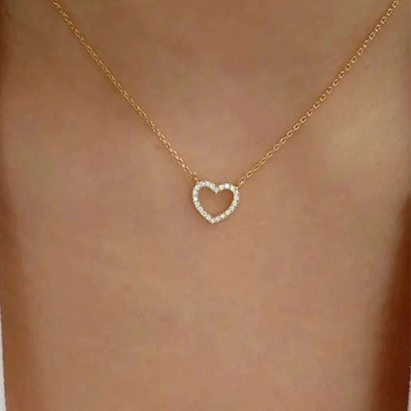 Fashion Tiny Heart Choker Necklace for Women Short Chain Shape Pendant Collares Necklace Ethnic Bohemian Jewelry Kolye Gift