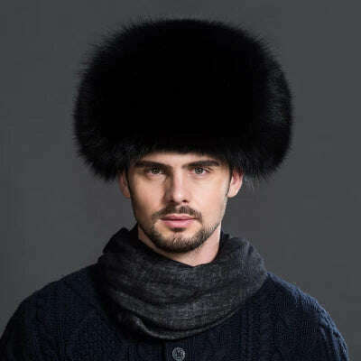 Hot high-end luxury fur hat Men's fox fur hat Lei Feng cap ear cap fur necessary hat Real fur hat 100% Sheepskin top fox hat