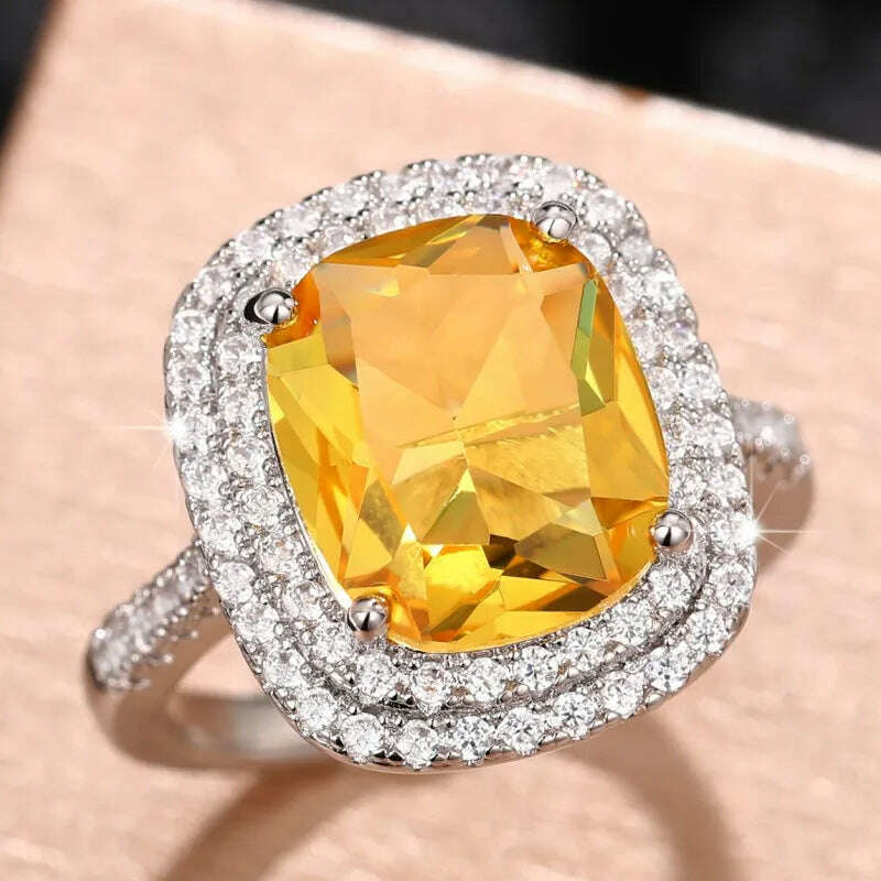 Huitan Gorgeous Cubic Zirconia Women Rings Pink/White/Yellow CZ Temperament Elegant Lady's Jewelry for Wedding Anniversary Party