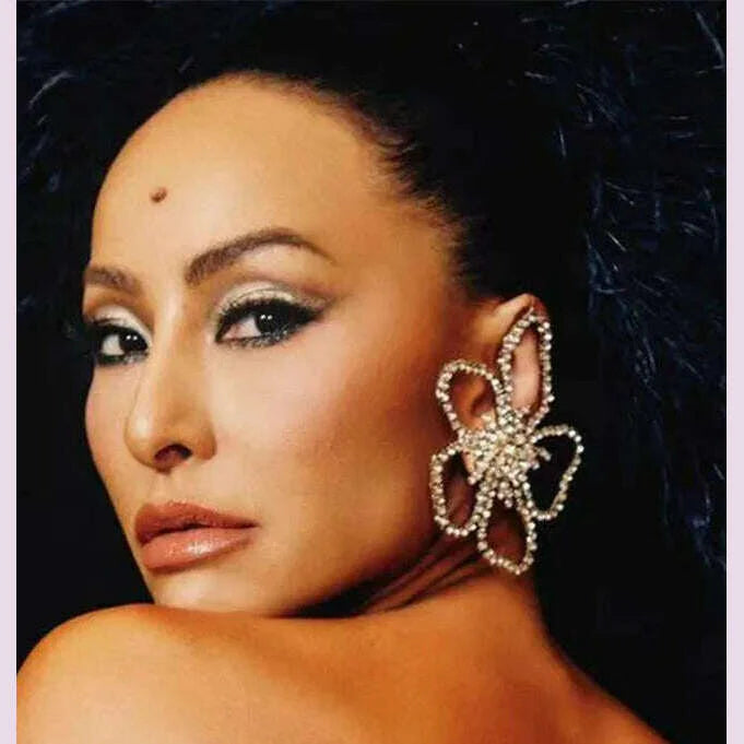 Novelly Rhinestone Geometric Large Flower Shape Stud Drop Earrings for Women Luxury Crystal Long Tassel Wedding Dangle Earrings