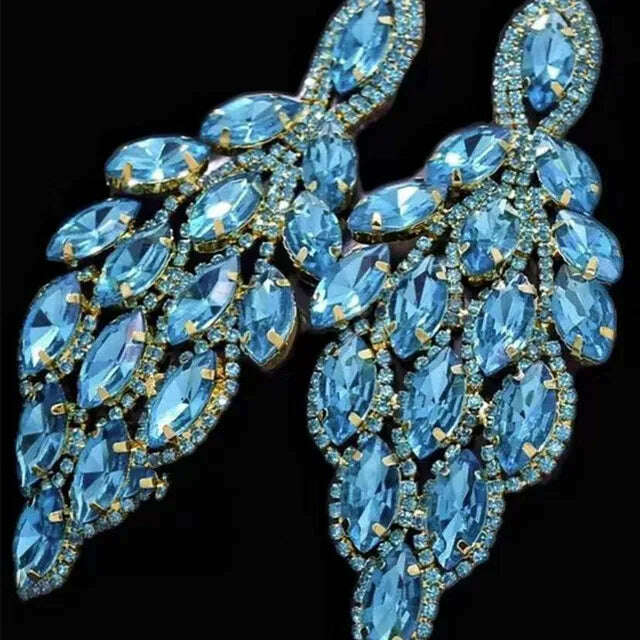 Novelly Rhinestone Geometric Large Flower Shape Stud Drop Earrings for Women Luxury Crystal Long Tassel Wedding Dangle Earrings