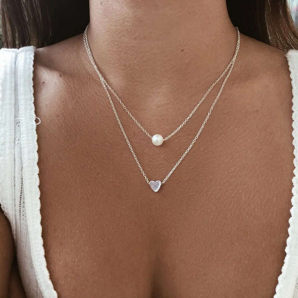 Vintage Tiny Heart Necklace for Women SHORT Chain Heart Pendant Necklace Gift Ethnic Bohemian Choker Necklace Jewelry wholesale