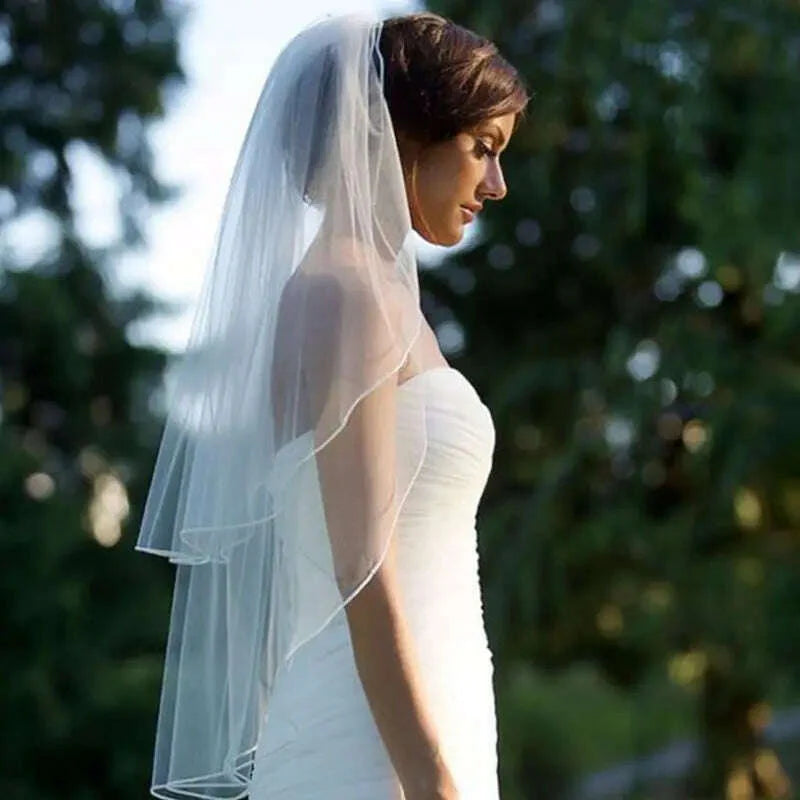 Wedding Simple Tulle White Ivory Two Layers Bridal Veils Ribbon Edge Cheap Bride Accessories 75cm Short Women Veil With Comb