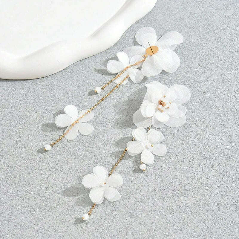White Fabric Flower Drop Earrings For Women Gold Plating Chain Long Tassel Faceted Acrylic Beads Dangle Earrings Trendy Jewelry