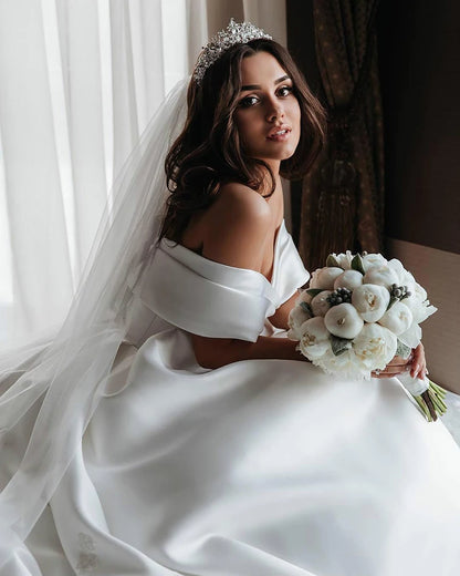 LORIE Princess Wedding Dresses Satin Vintage Off The Shoulder Wedding Bride Dresses Long Train White Wedding Ball Gown...