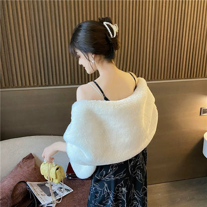 No. 19-Fall and Winter Bride Imitation Fox Fur Shawl Wedding Cloak Dress and Cheongsam Fur Cape Coat White Thick Women