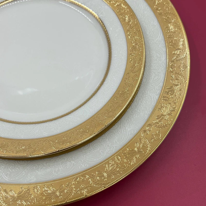 Luxurious disc relief inlaid with golden beef steak plate, palace style bone porcelain, European style gold edged tableware