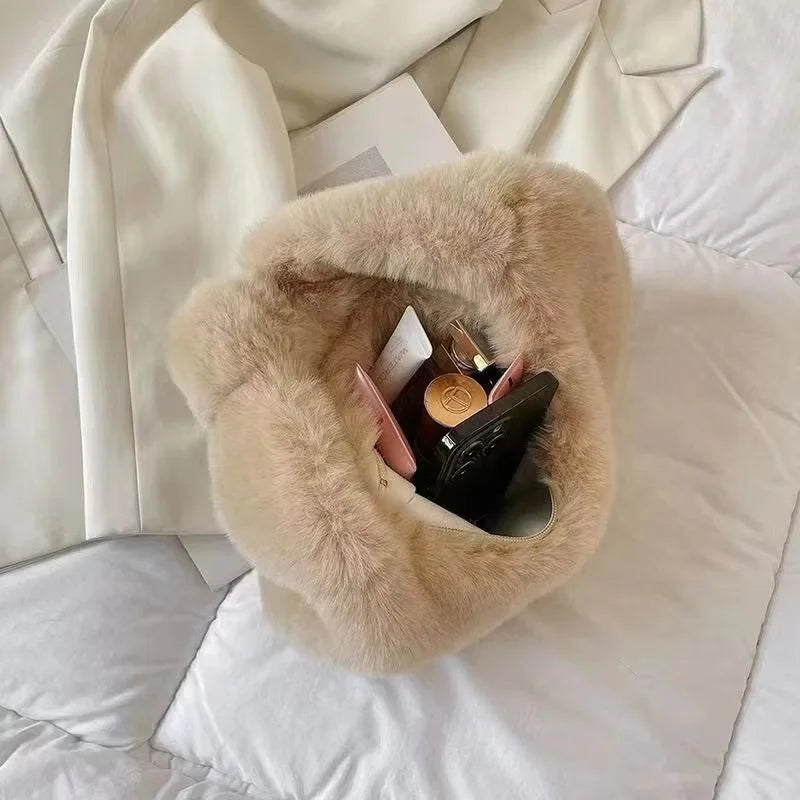 Solid Color Plush Dumpling Bag Simple Style Niche Design Faux Fur Handbag Tote Small Women's Underarm Hobo Bag