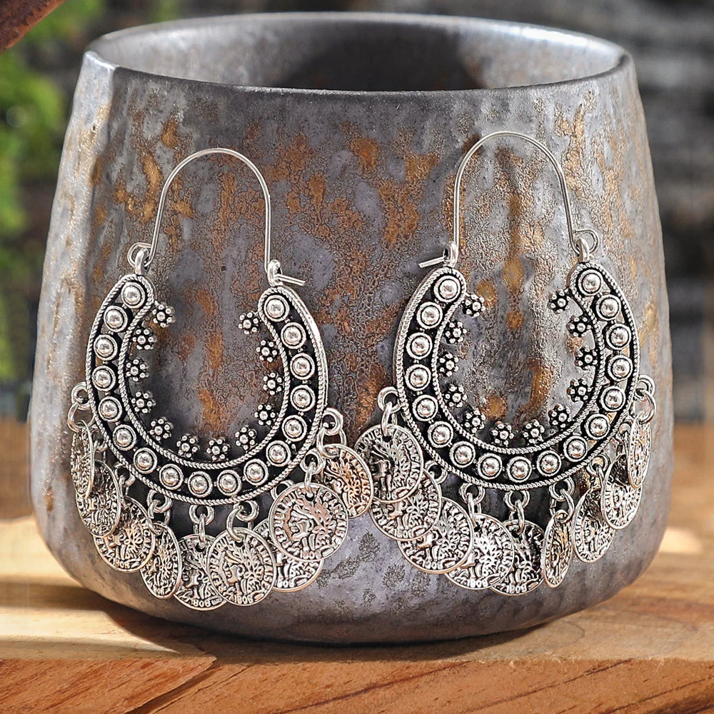 1 Pair of Vintage Silver Tassel Drop Earrings with Crescent Moon Carving Ethnic Bohemian Style Suitable for Women's Daily Wear