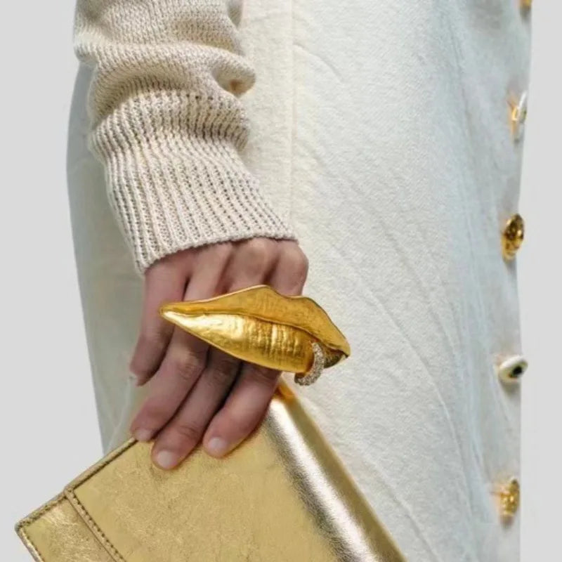 Unique Lips-Shaped Ring with Fun and Retro Style for Women Girl