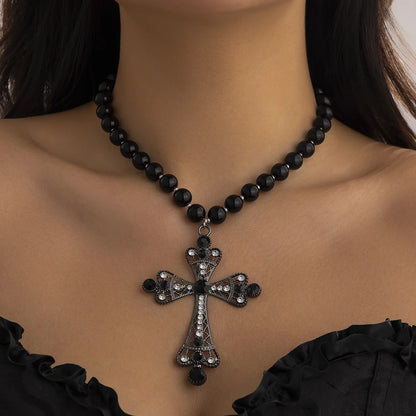 Exquisite and exaggerated punk necklace with a cross inspired pearl pendant, suitable for women's wedding parties