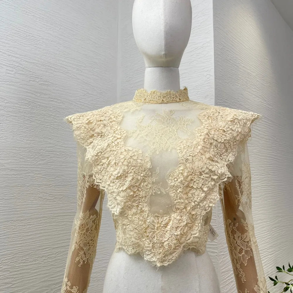 2025 New Fashion Beige Lace Patchwork Long Sleeve Blouse Tops Lady