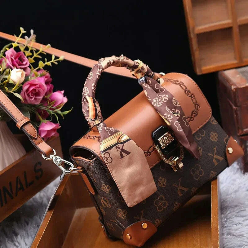 Light luxury brand women's handbag 2025 new autumn and winter high-end designer fashionable shoulder crossbody bag