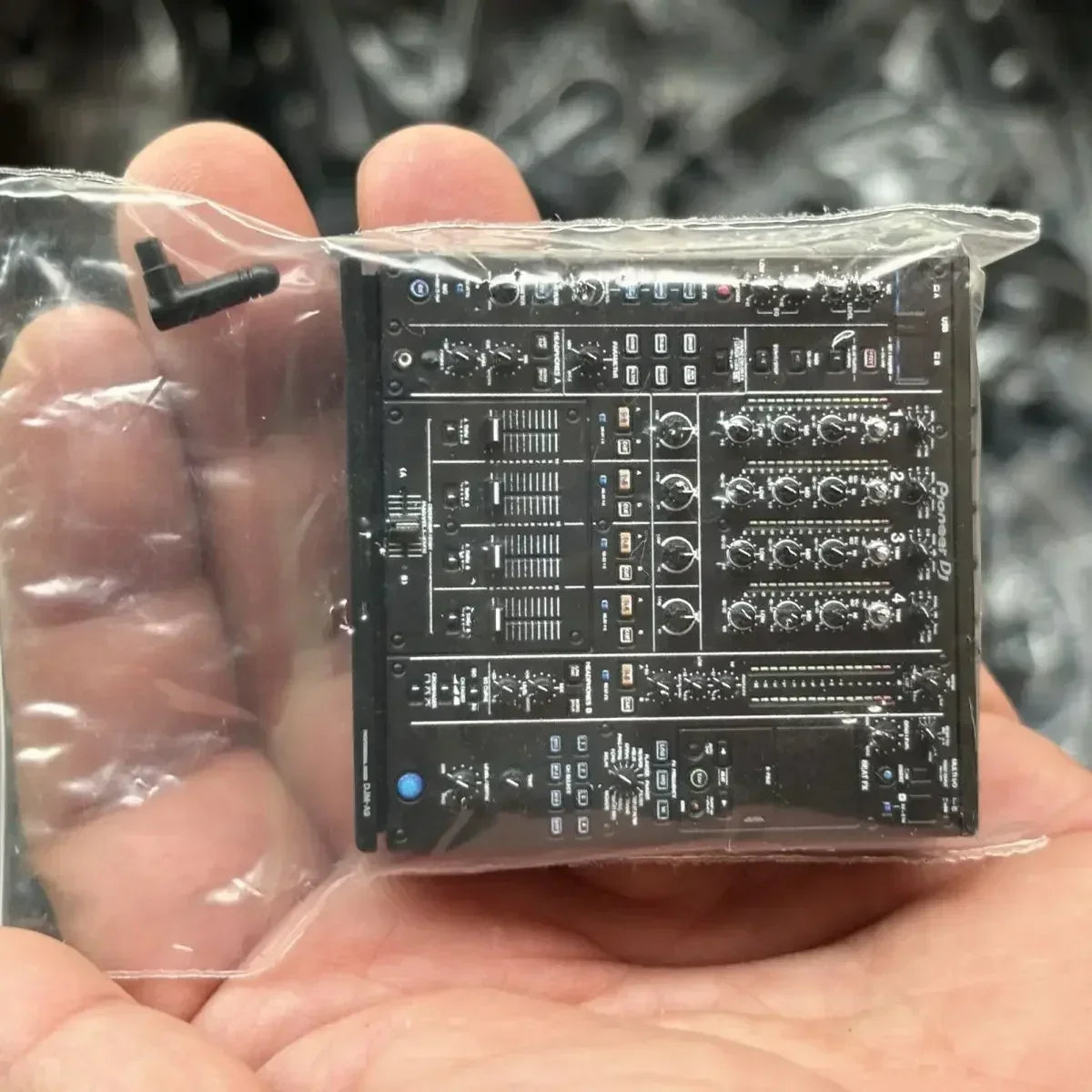 Pioneer DJ Controller Model,Pioneer DJ Audio Equipment Miniature Model,Mixer CD Player Keychain - Kimlud