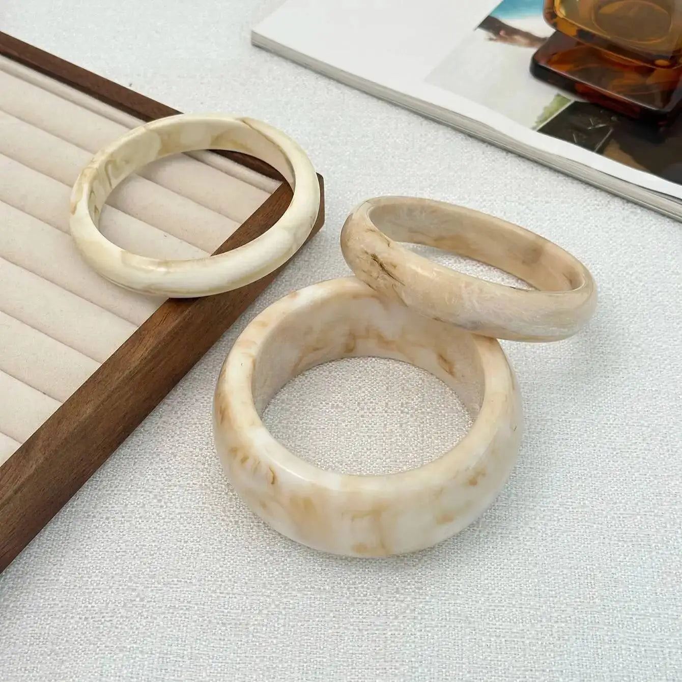 Ingemark 3Pcs/Set Vintage Beige Resin Bangles for Women on Hand 2025 New Trend Boho Stacking Charm Bracelets Y2K Jewelry...