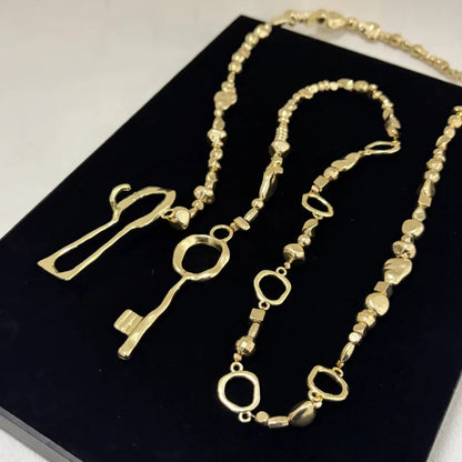 Brand Fashion Show Metal Alloy Lock Pendant Belt For Women Fashion Jewelry Trendy Girls' Sweater Dress Accessories |...