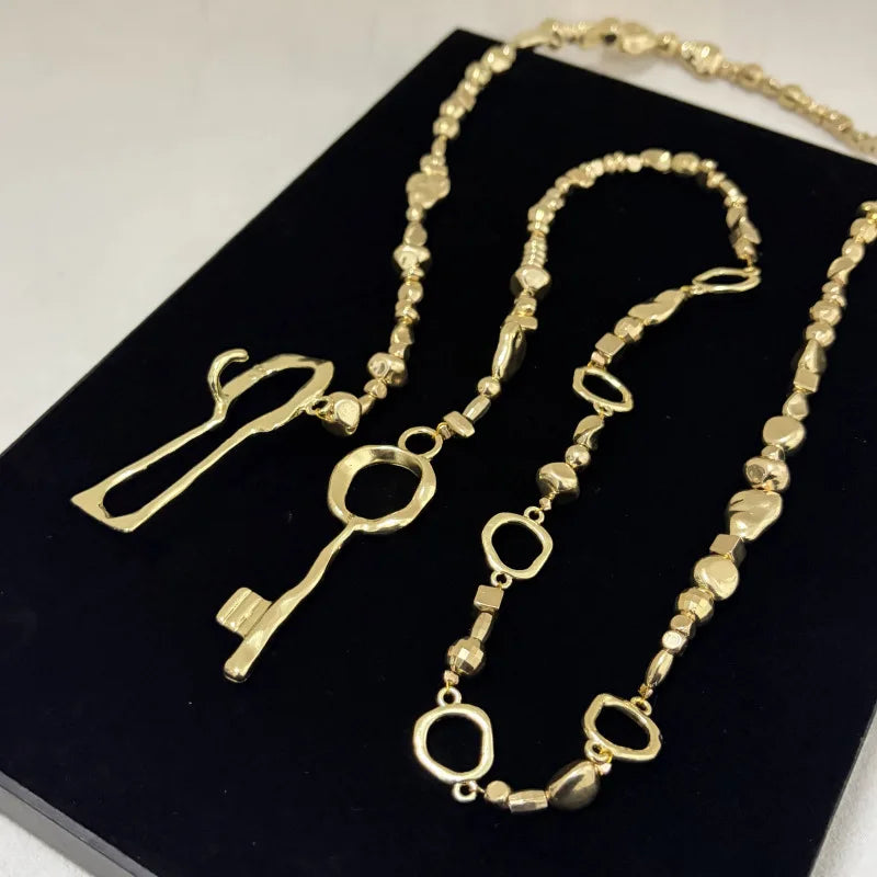 Brand Fashion Show Metal Alloy Lock Pendant Belt For Women Fashion Jewelry Trendy Girls' Sweater Dress Accessories |...