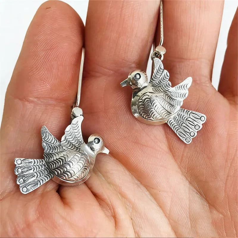 Vintage Black Stone Bird Animal Earrings for Women Silver Color Dangle Earrings Jewelry