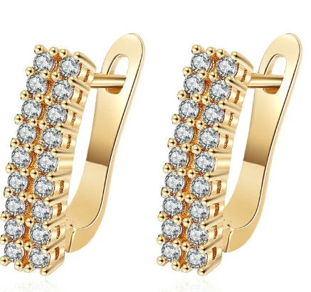 Wholesale Sweet Sapphire Earrings Jewelry Oval Shape Zircon Gemstone Stud Earrings Accessories Women Wedding Engagement...