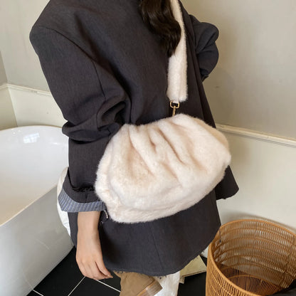 Faux Fur Shell Shoulder Crossbody Bag Women Winter Clutch Bag Vintage Fluffy Cloud Folded Handbag Guangzhou High Quality Bag