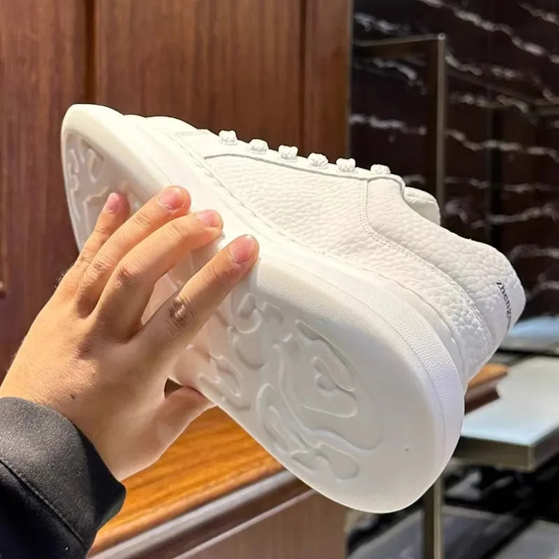 XIHAHA Ultra-Light Comfortable Running Shoes Soft Bottom Casual Sneaker for Outdoor Hiking Traveling Climbing Suitable for Youth