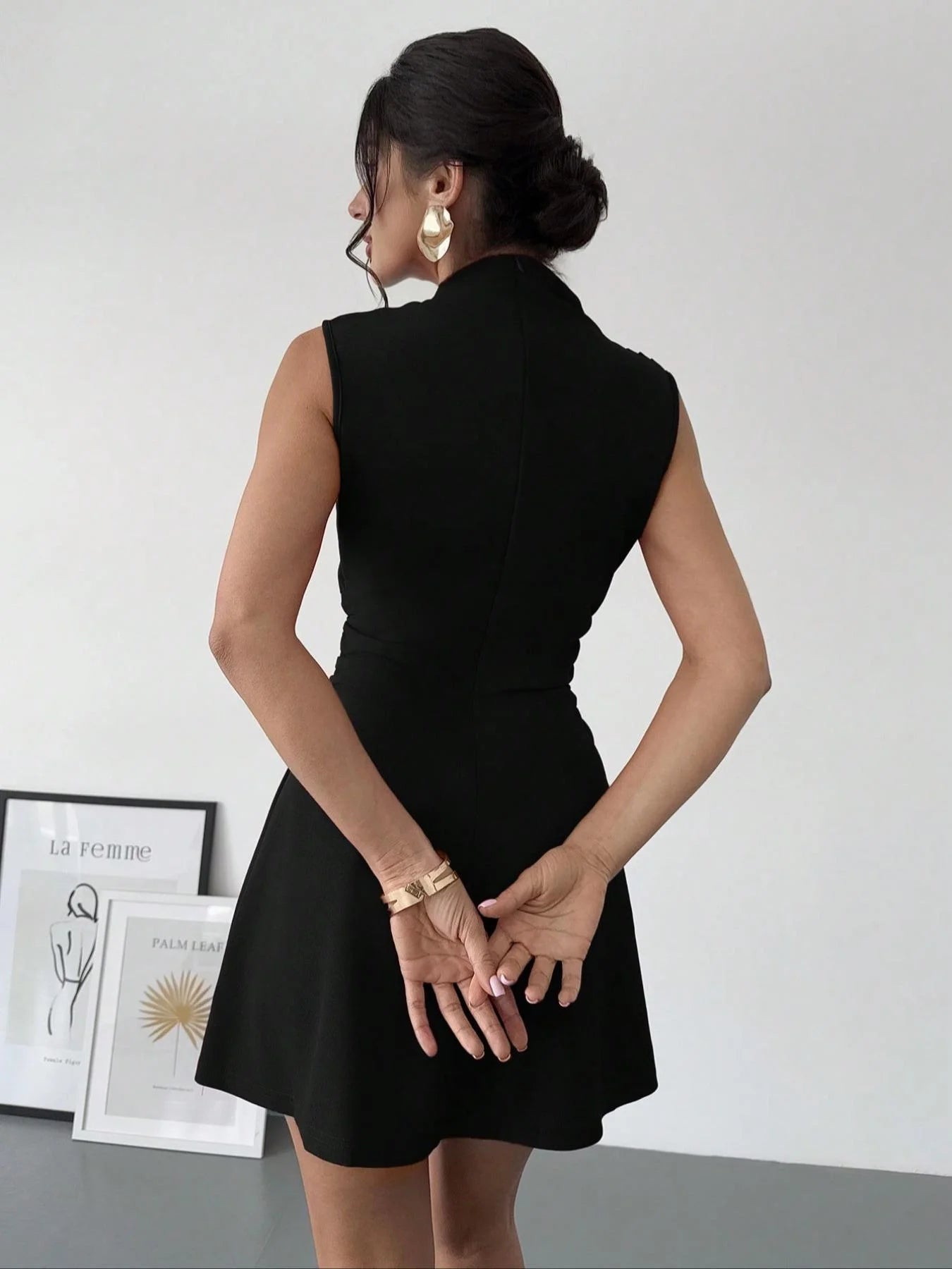 Elegant Women's Dress, Stylish Design, Perfect for Various Occasions, High-Quality Fabric, Trendy Fashion Piece - Kimlud